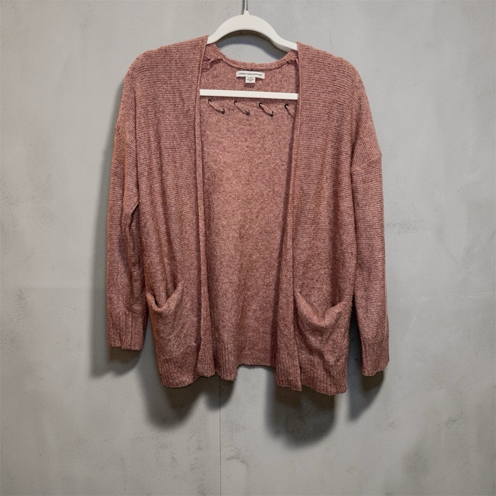 American Eagle Women's Pink knitted Cardigan size Small